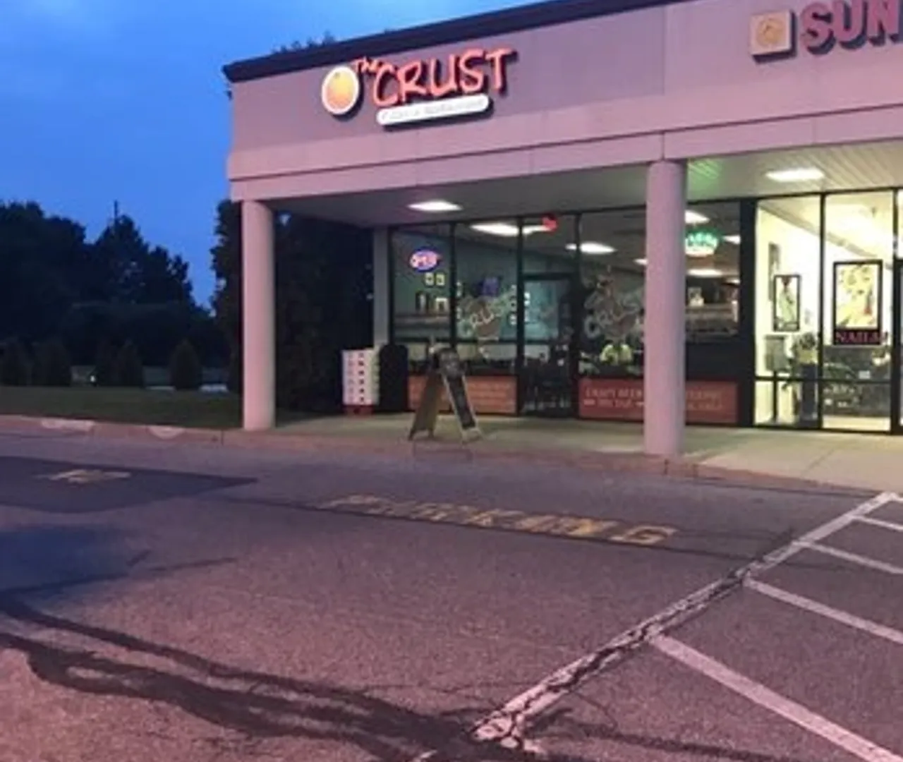 The Crust Pizzeria - Gallery Image 4